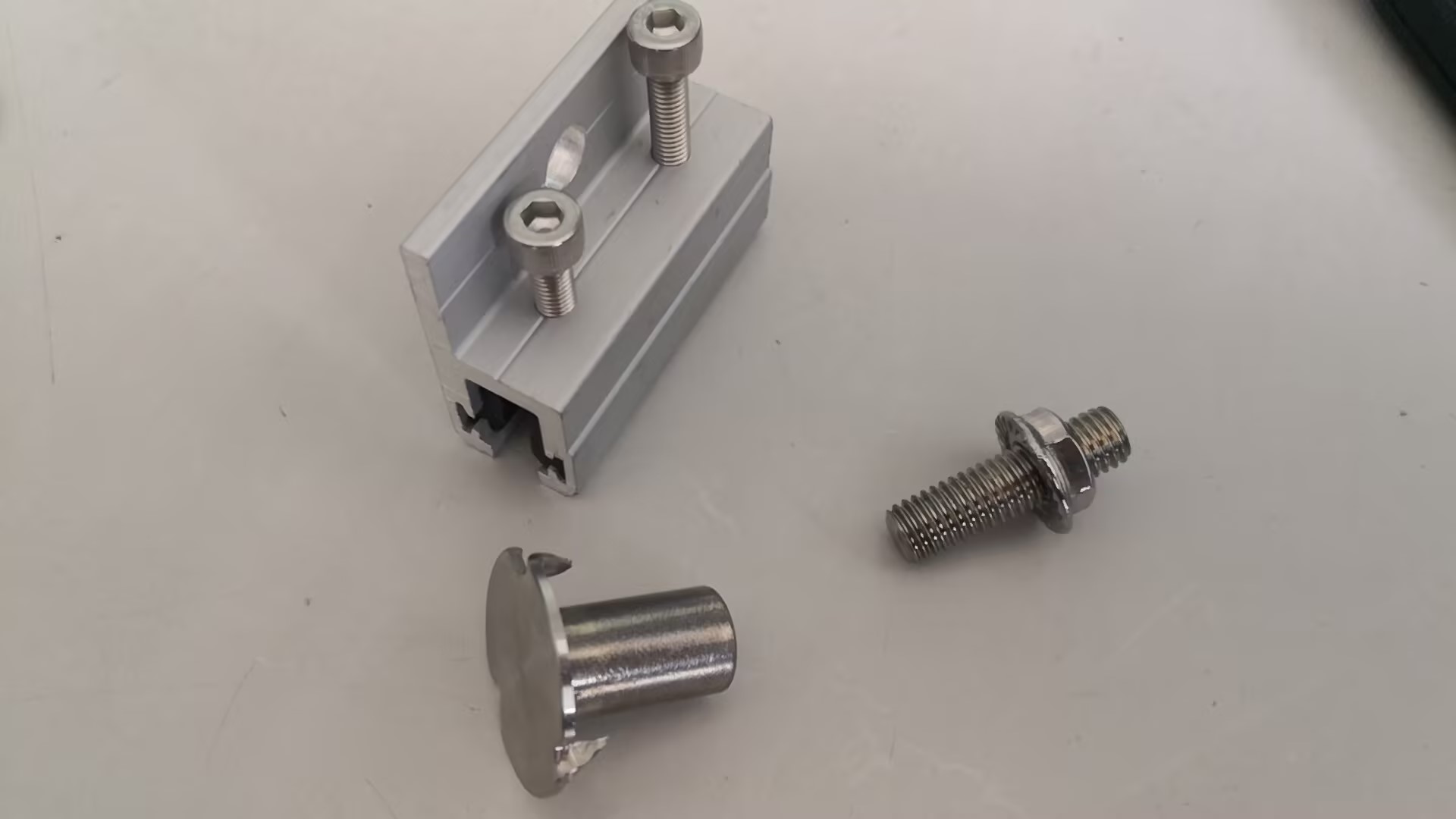 Z Anchoring Brackets