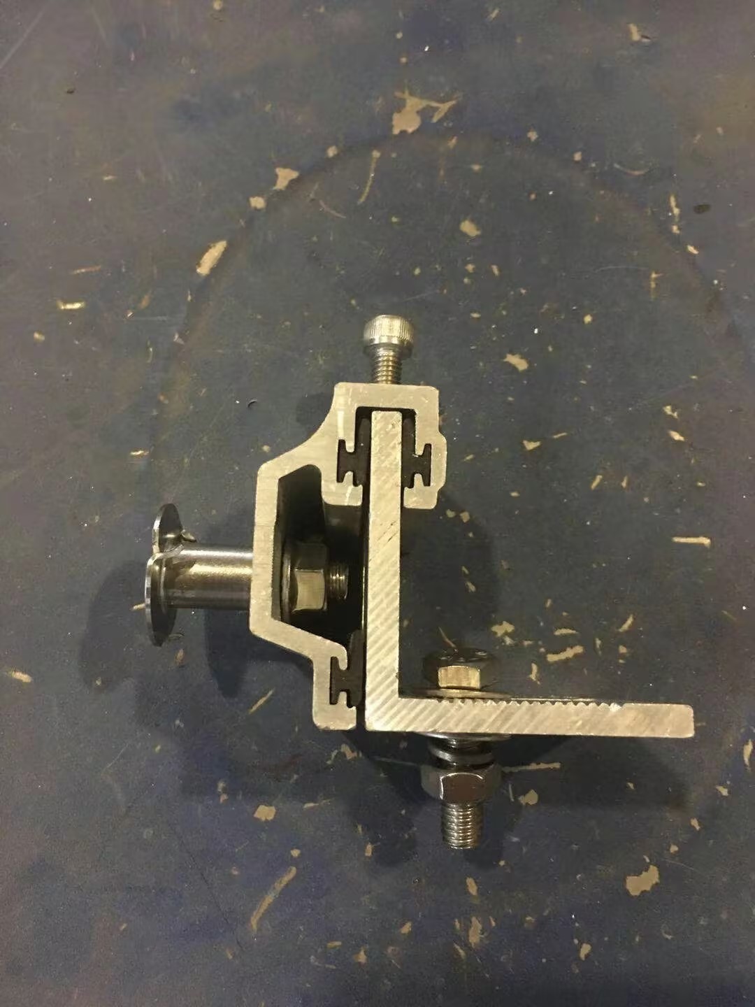 Stone Undercut Anchor